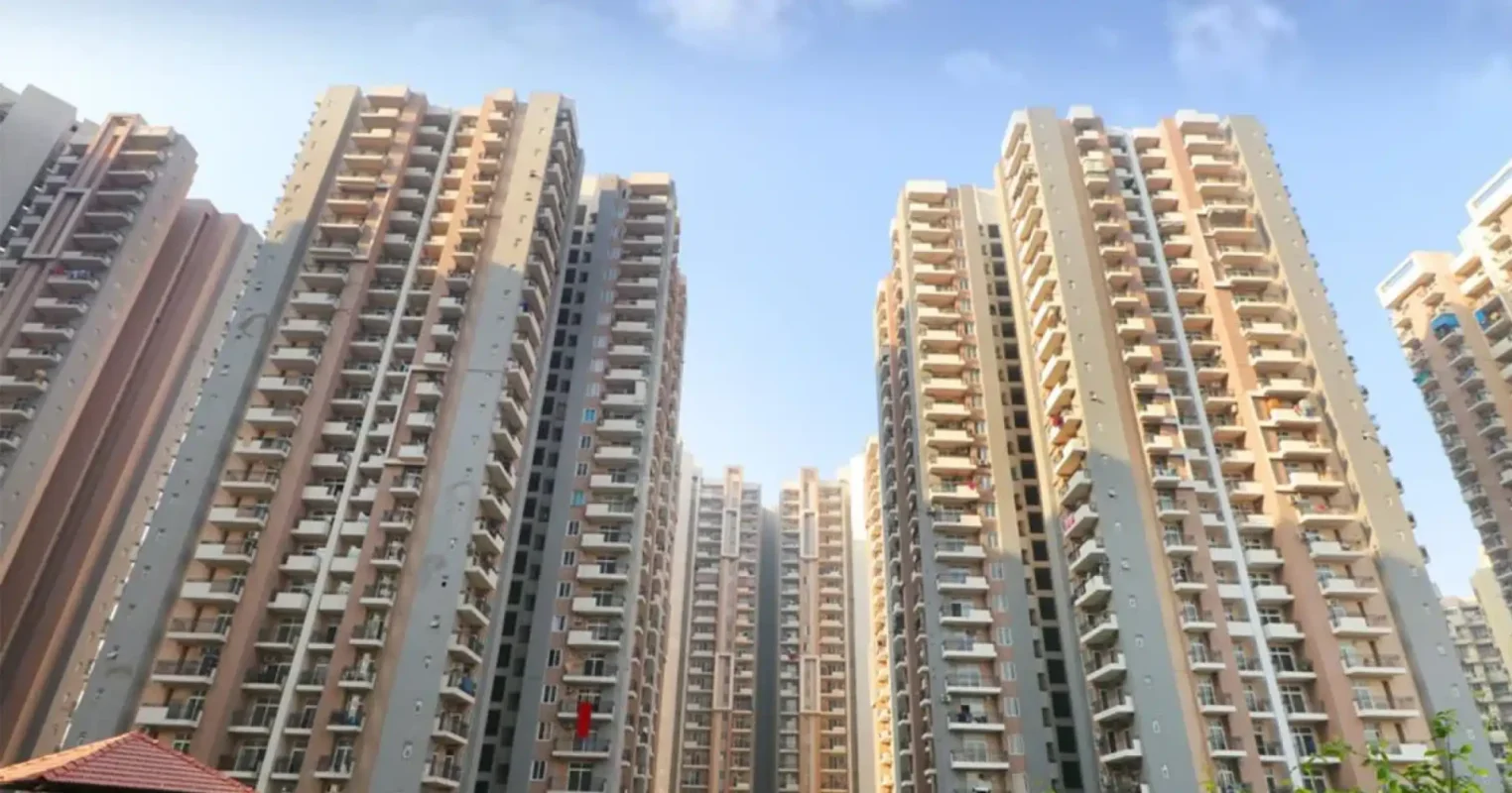 RG Mirage Tower L in Noida — photo 5