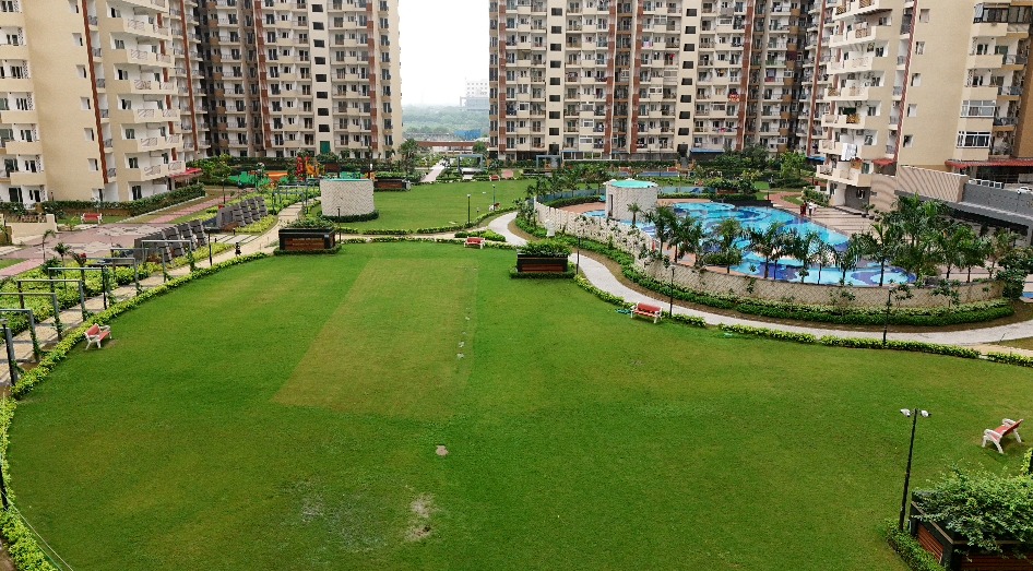 Nirala Estate Phase 4 in Greater Noida — photo 1