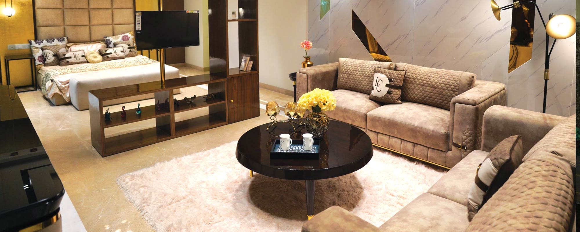 Gaur Platinum Towers in Noida — photo 3