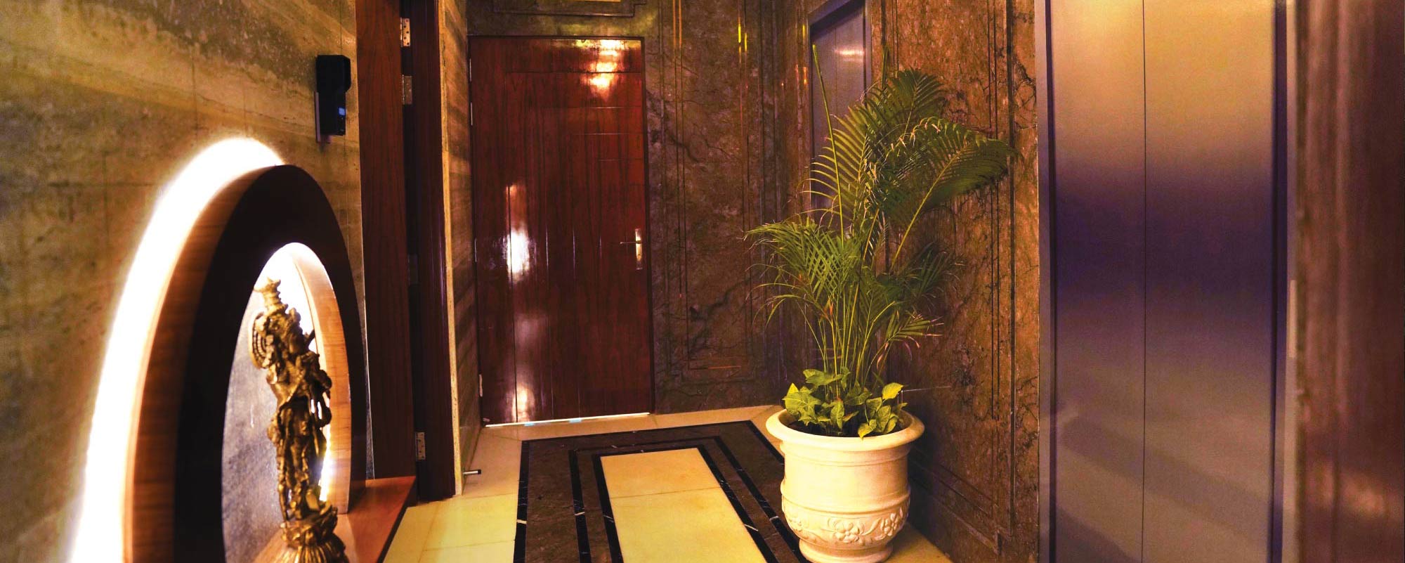 Gaur Platinum Towers in Noida — photo 4