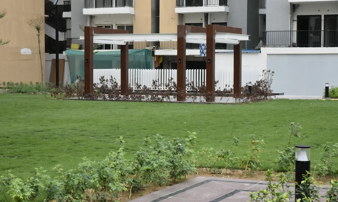 Panchsheel Greens 2 in Greater Noida — photo 4