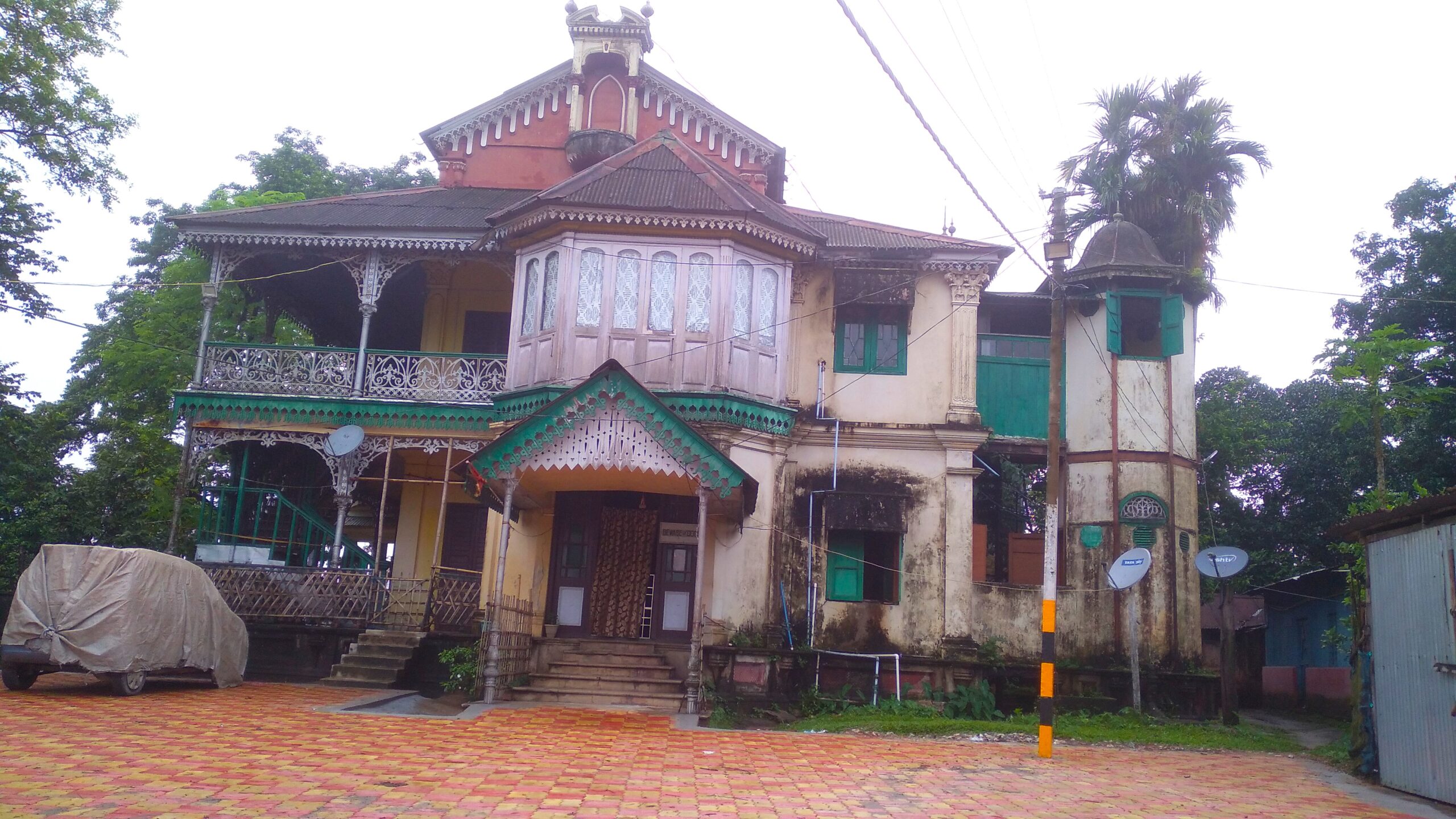 PRATIMA ROYALE in Kolkata — photo 1