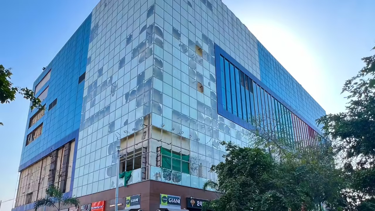 METRO WORLD MALL in Gurugram — photo 2