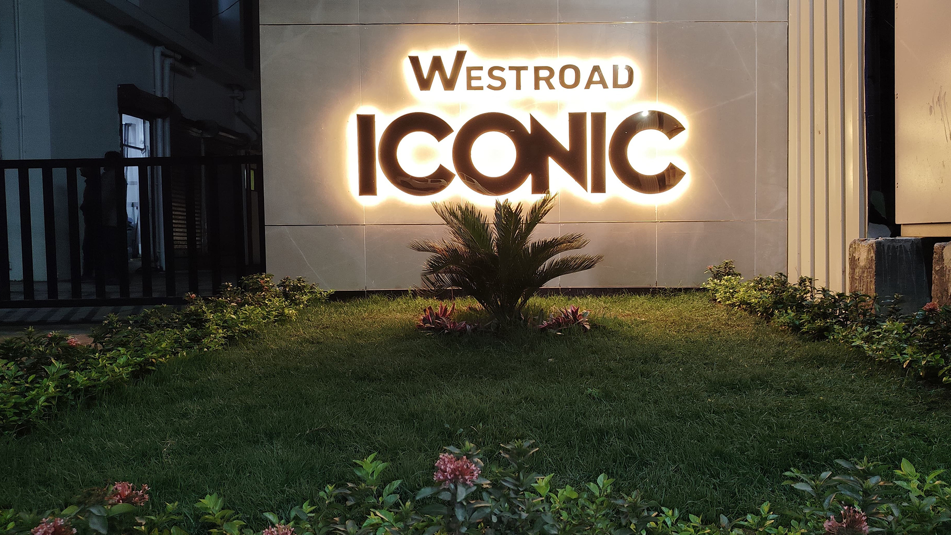 WESTROAD ICONIC in Kolkata — photo 3