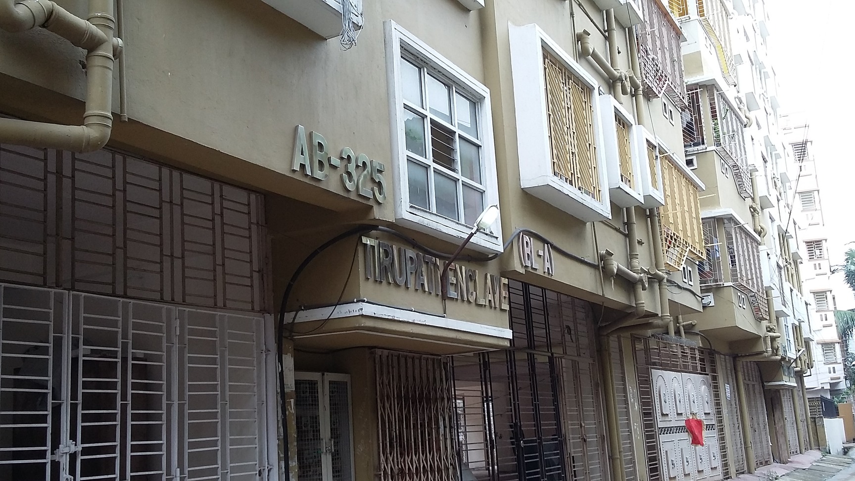 SOURAV APARTMENTS in Kolkata — photo 2