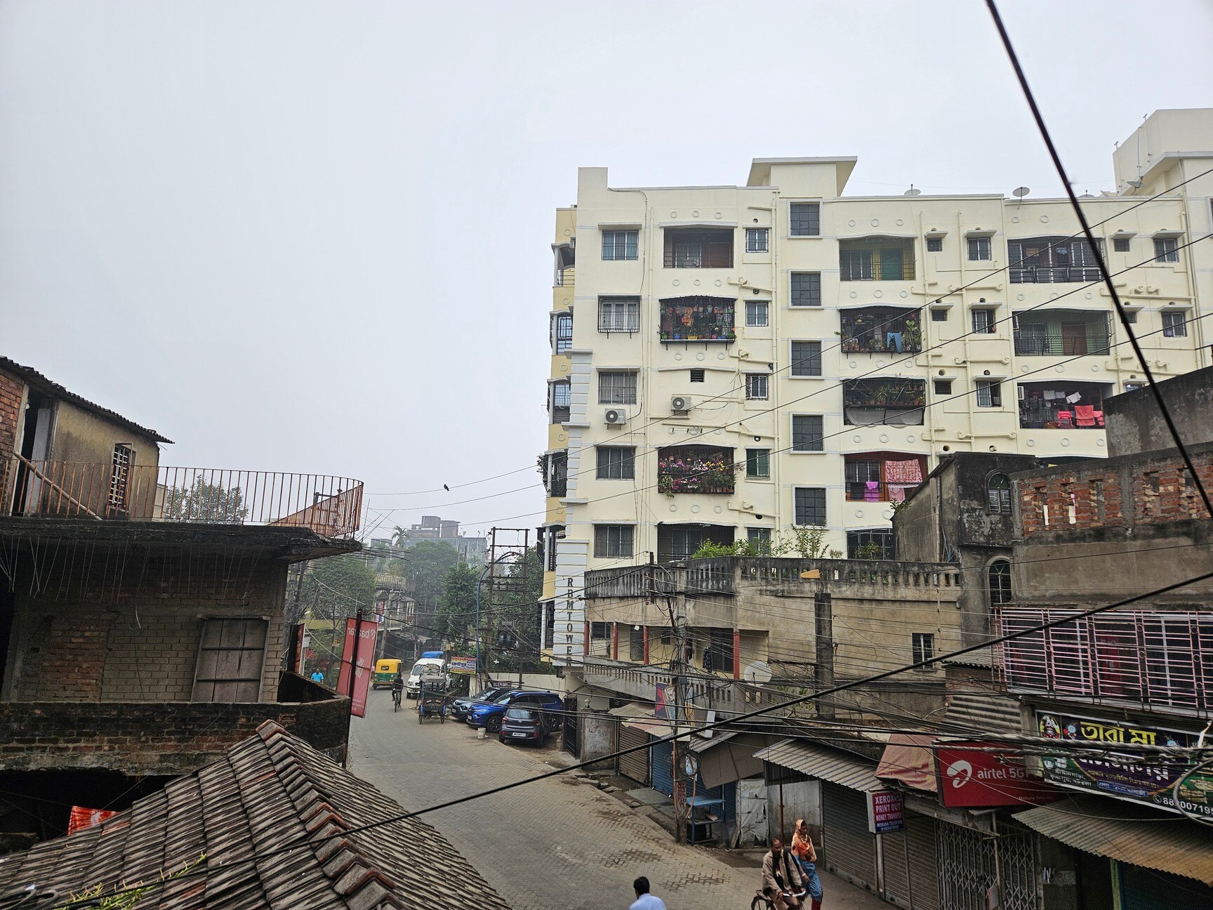 SOURAV APARTMENTS in Kolkata — photo 3