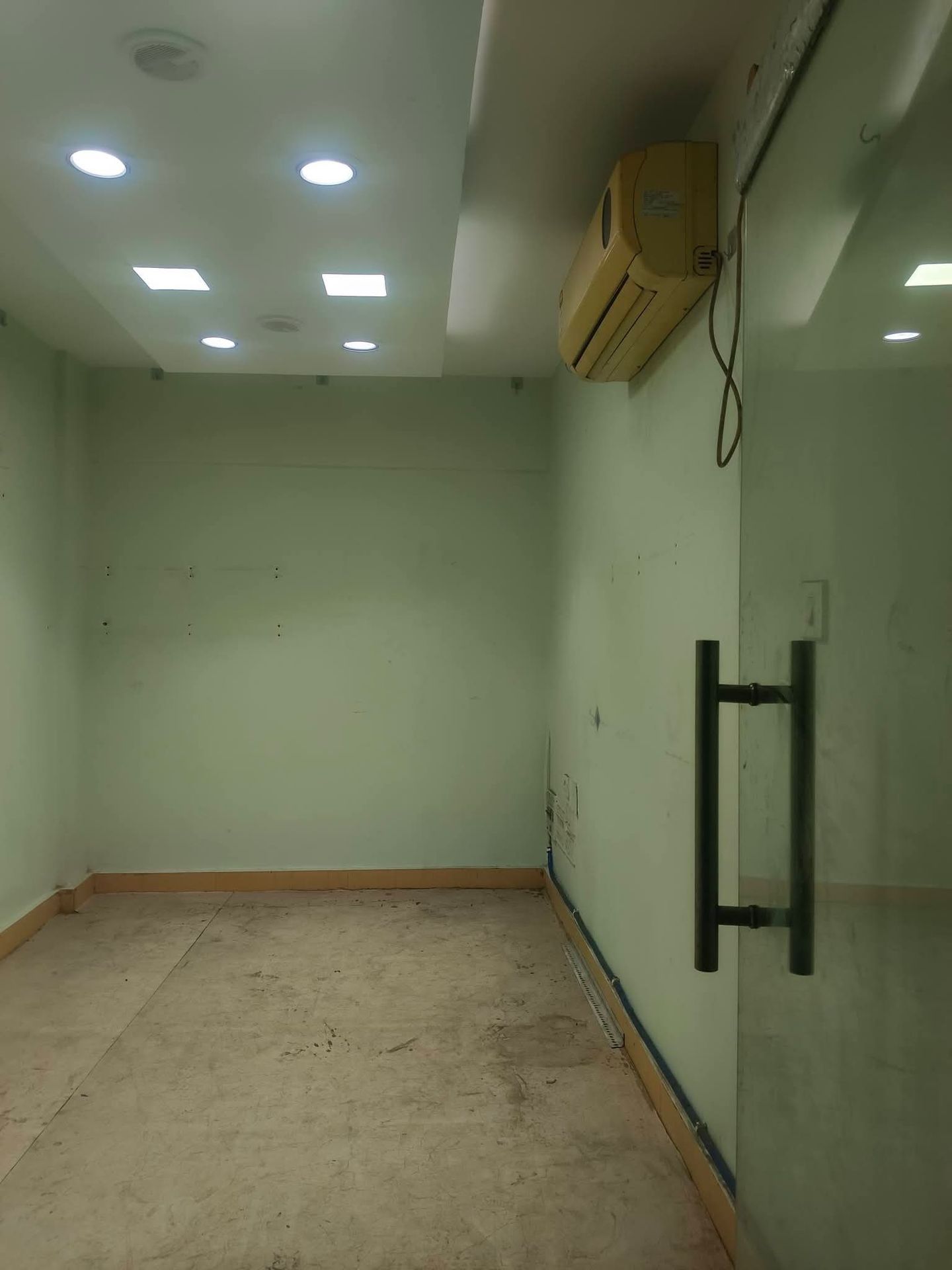 commercial in James Long Sarani, Mukund Das Colony, Kolkata, Kolkata — photo 1