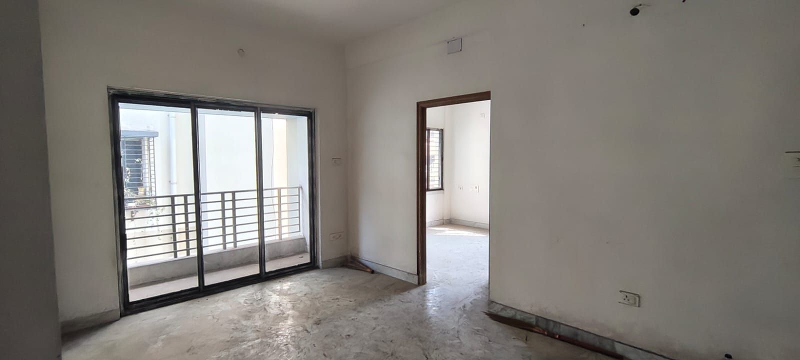 4 BHK residential in Prince Anwar Shah Rd By-Pass Connector, Dhakuria, Kolkata, Kolkata — photo 4