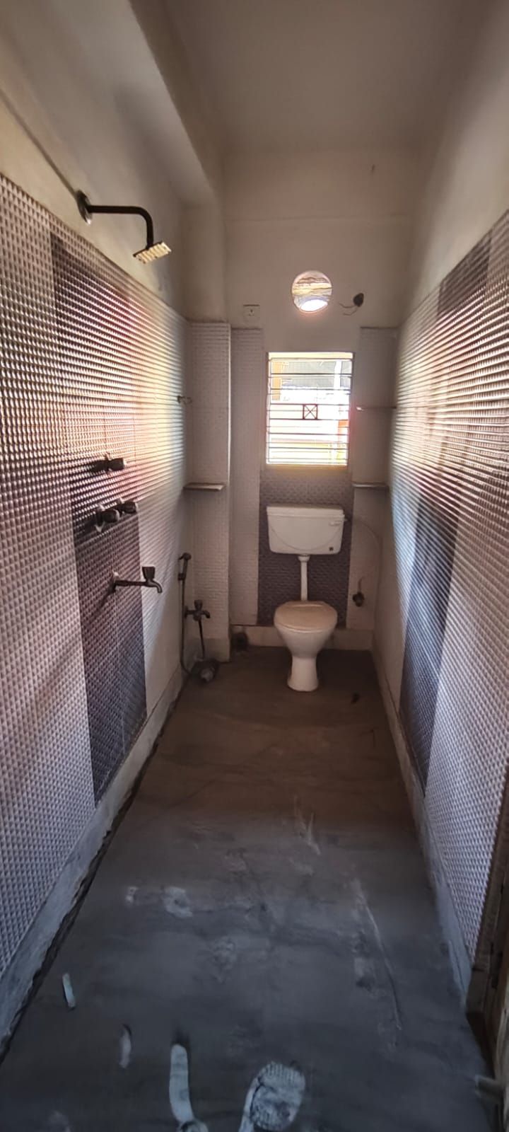 4 BHK residential in Prince Anwar Shah Rd By-Pass Connector, Dhakuria, Kolkata, Kolkata — photo 3