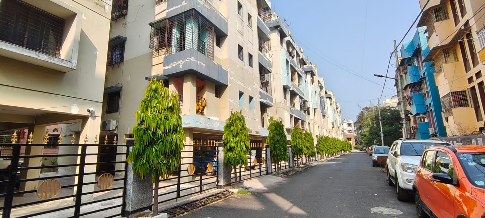 4 BHK residential in Prince Anwar Shah Rd By-Pass Connector, Dhakuria, Kolkata, Kolkata — photo 1