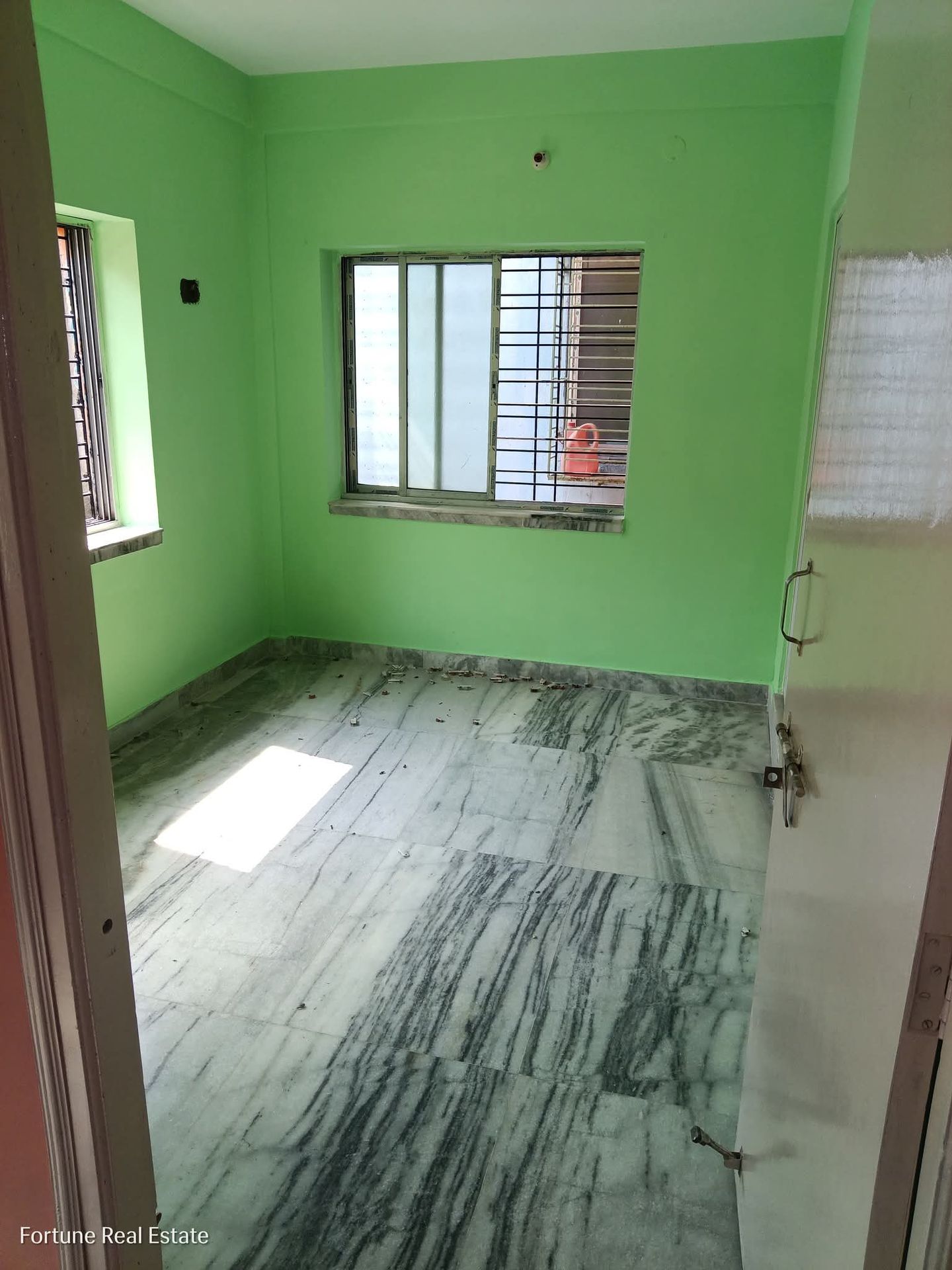 2 BHK residential in Golf Green, Kolkata, Kolkata — photo 2