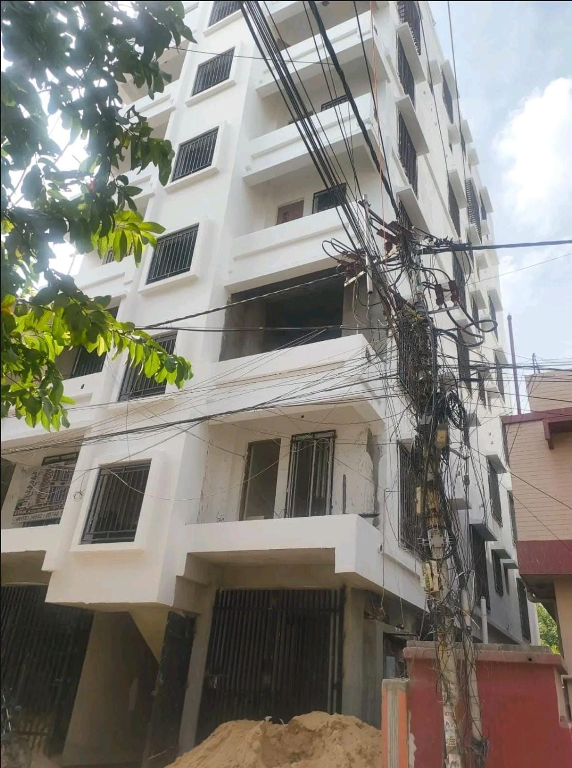 4 BHK residential in Bangur, Lake Town, Kolkata, Kolkata — photo 1