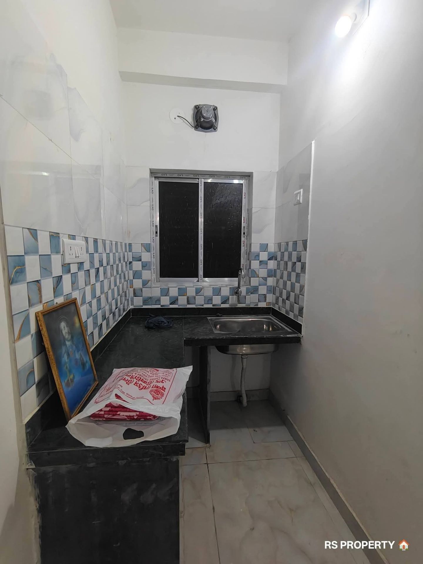 1 BHK residential in Jhilpar Toto stand, Tarulia Road, Kolkata, Kolkata — photo 2
