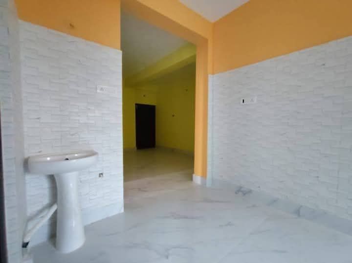2 BHK residential in Konnagar Railway Station, Konnagar Station Overbridge, Baidyabati, Baidyabati — photo 2